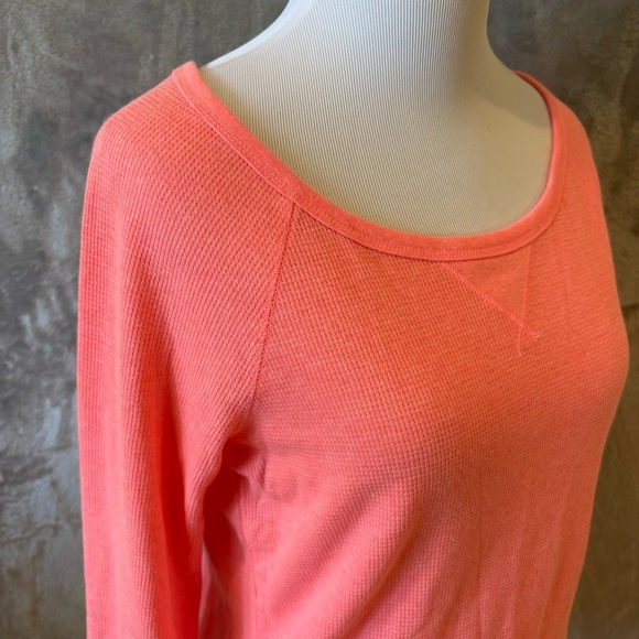 NWT American Eagle Outfitters Long Sleeve Waffle Knit Top Wmn’s Sz M - Picture 3 of 12